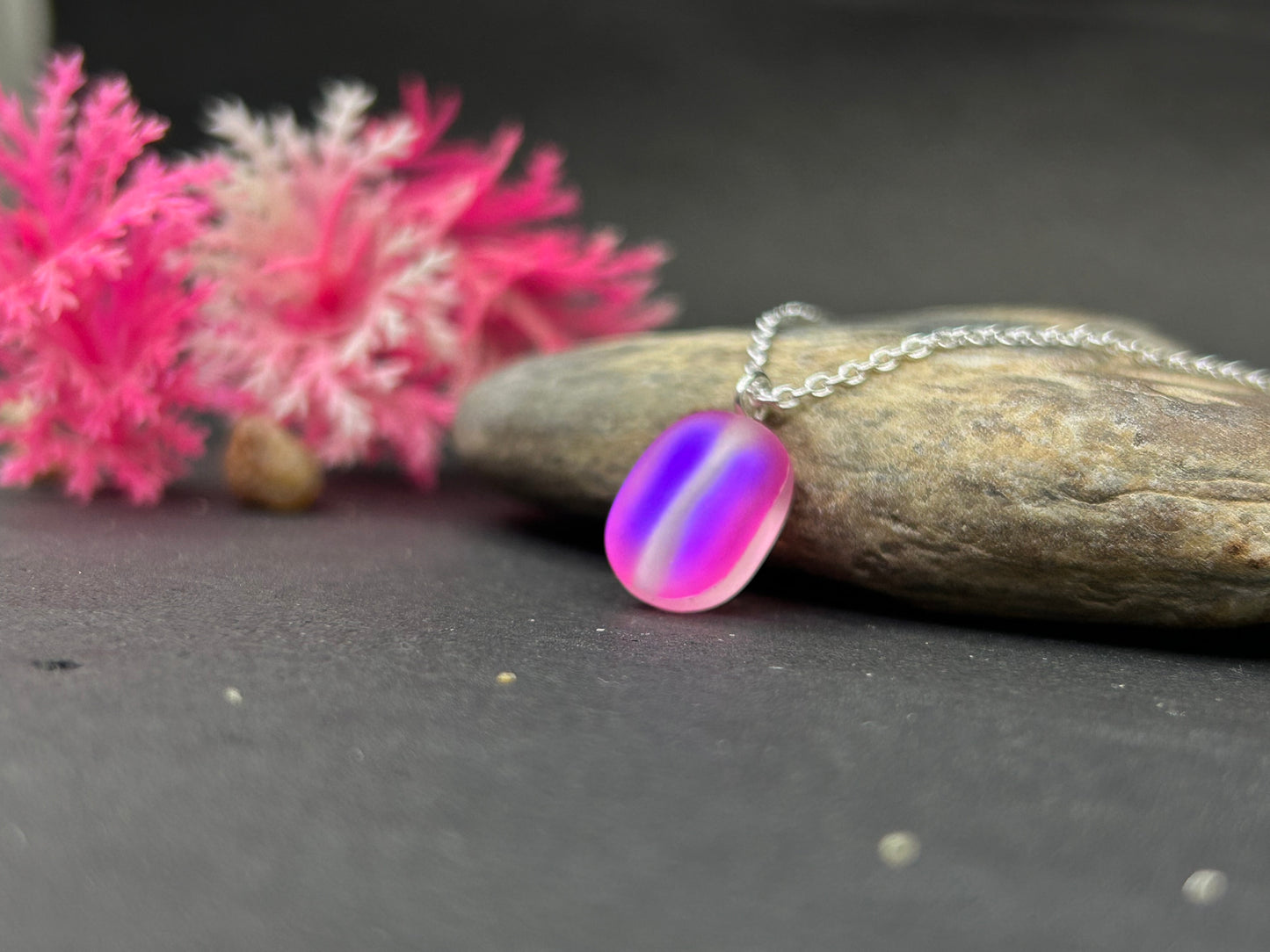 Arts on Way 925 Sterling Silver Pink Frosted Glass Oval Pendant Necklace